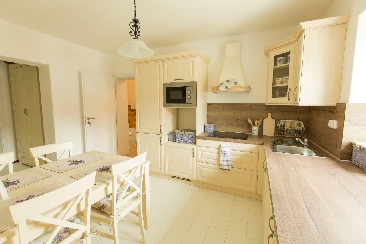 Apartmany U Prochazku Cesky Krumlov Luaran gambar