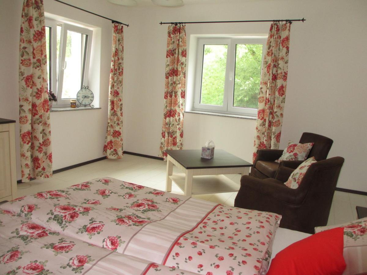 Apartmany U Prochazku Cesky Krumlov Luaran gambar